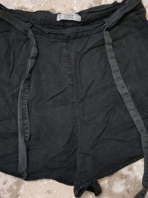 Fabric shorts with belt like new, size S, black