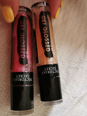 Lipsticks Victoria Secret new, set of two colors