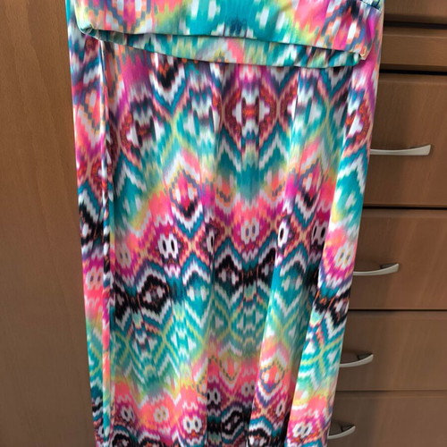 Maxi skirt colorful like new