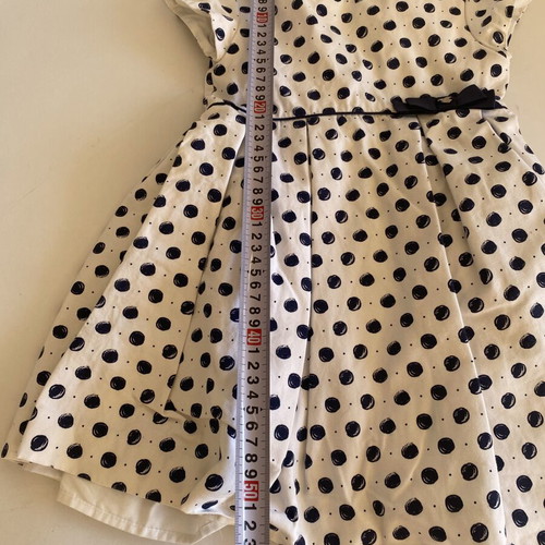 Mayoral dress size 4-5 years (110 cm) like new, white with dark blue polka dots