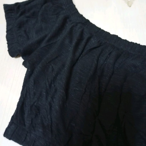 Crop top Latsaro size M like new, black