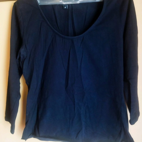Women's black blouse like new, size M