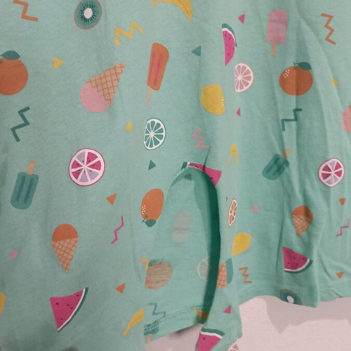 T-shirt multicolored like new, size XS