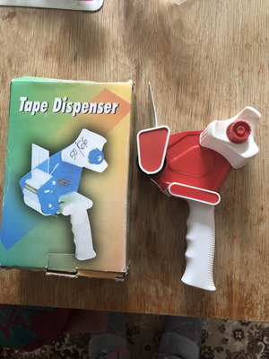 Tape dispenser used for boxes