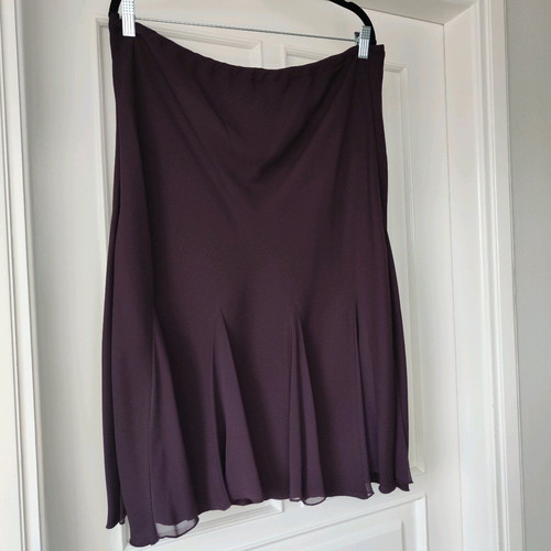 Two-piece set like new, purple with draped blouse and airy skirt