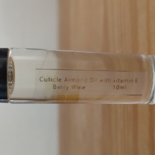 Cuticle Almond Oil with Vitamin E, new, 10ml roll-on