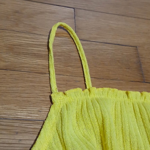 Shein yellow women's crop top, size small