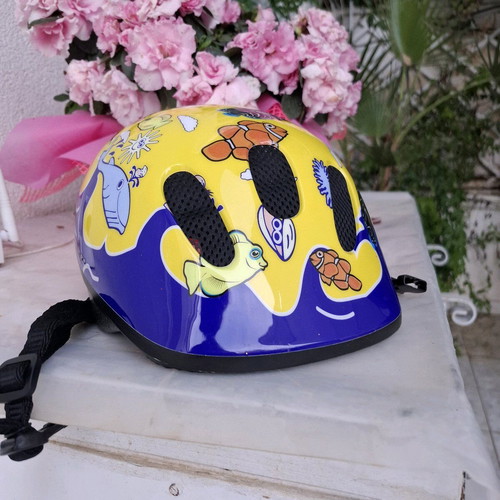 Children's bicycle helmet S like new