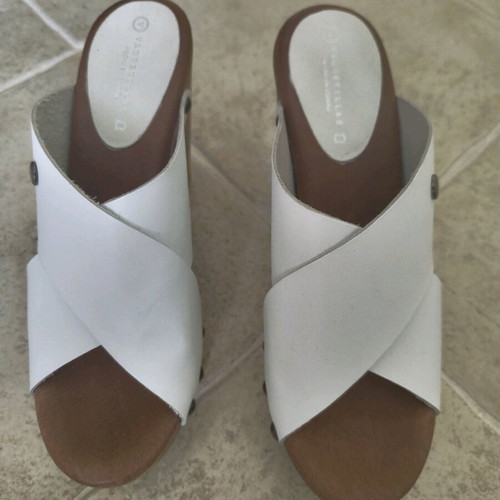 Vaquetillas heels new, white, size 38