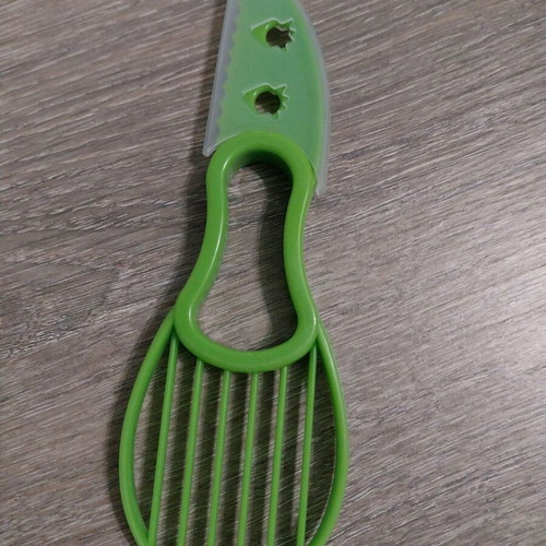 Plastic avocado cutter new