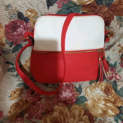 Leatherette bag in excellent condition