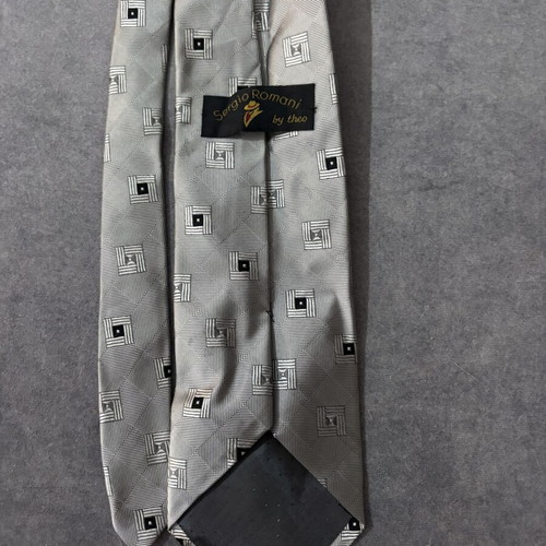 Silk tie like new