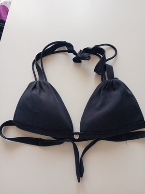Med bikini top 75b like new, black