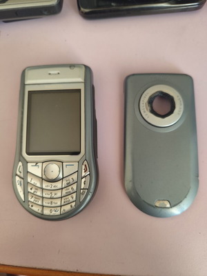 Nokia 6630 used mobile phone without charger and battery with memory card