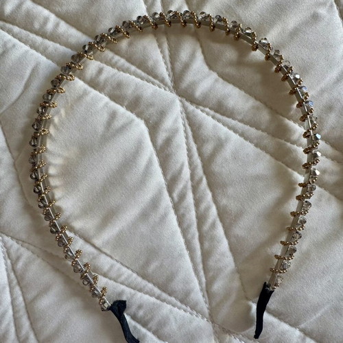 Set of 4 elegant thin hairbands with rhinestones and gold details