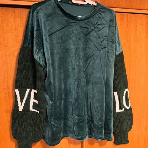 Velour set new, cypress color with knitted sleeves and flared pants