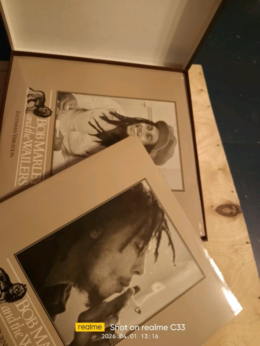 Bob Marley Box Set new, collectible 9… - € 900,00 - Vendora.cy