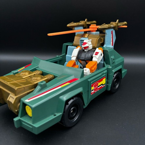 Transformers G1 1990 Action Master Sprocket and Attack Cruiser like new