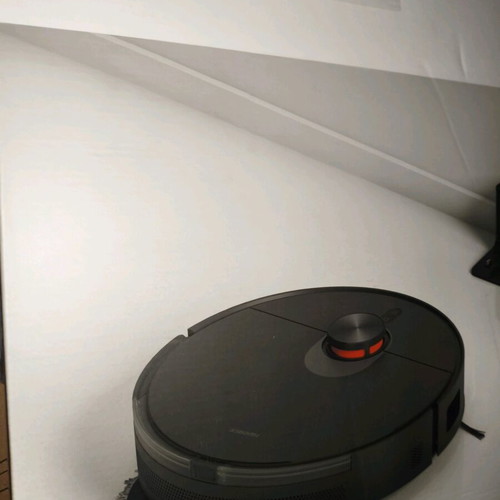 Xiaomi S20+ Robot Vacuum like new with accessory cloths