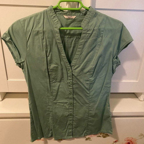Calliope shirt like new, size large, green