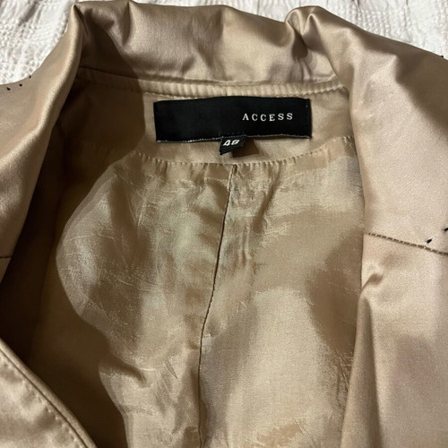 Access champagne beige jacket
