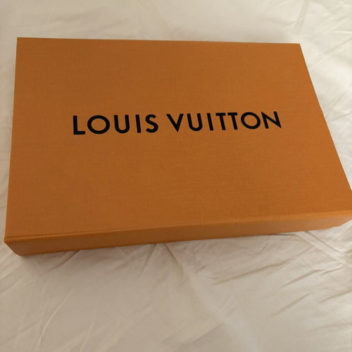 Louis Vuitton empty box new, 31x21.5 cm