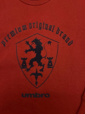 Umbro sweatshirt like new, kids, burgundy with blue details
