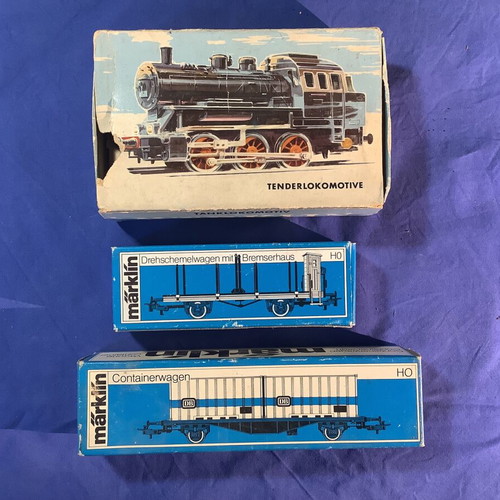 Marklin set steam locomotive, wagons and rails used