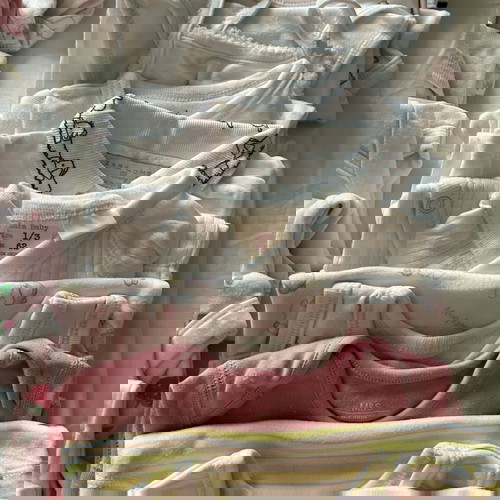 Φορμάκια κοντομάνικα 0-3 μηνών σαν καινούργια, πακέτο 36