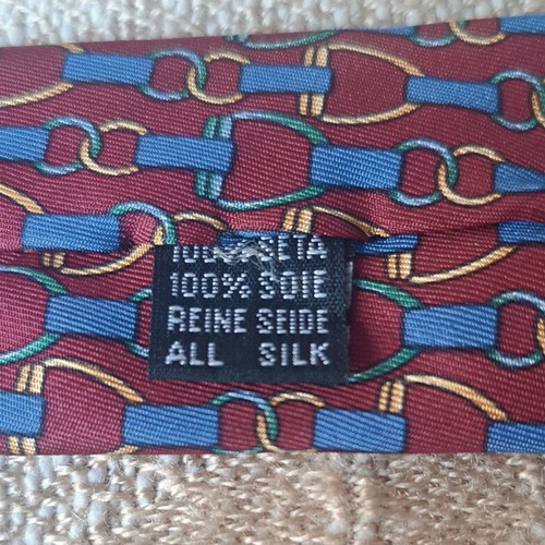 Pagoni silk tie with equestrian print