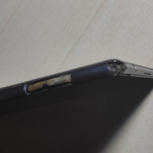 Lenovo Tab 4 TB-8504F 8" WiFi tablet used with broken screen for parts