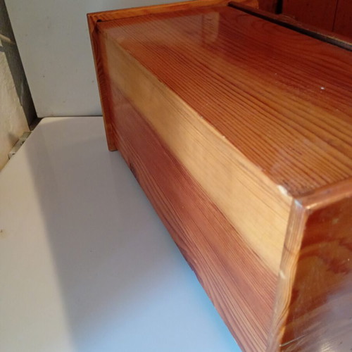 Wooden breadbox like new