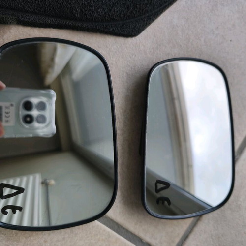 Ford Fiesta mirror glass and adjustment handles used