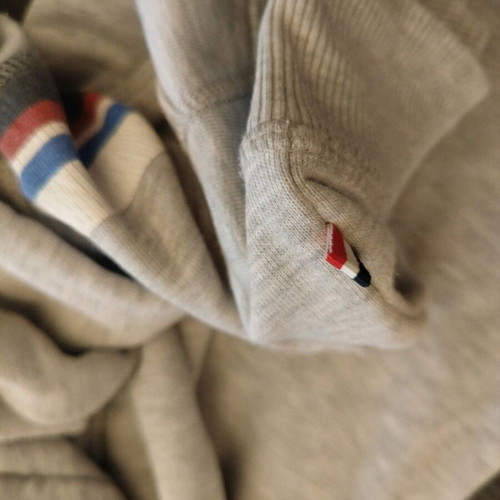 Tommy Hilfiger sweatshirt gray size Small like new