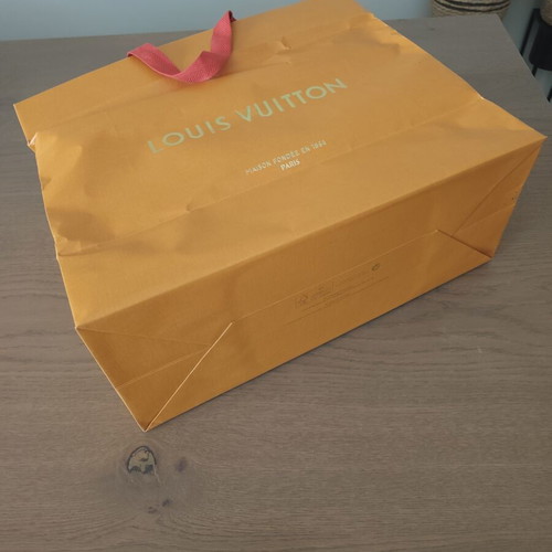 Louis Vuitton authentic shopping bag 40x33x17cm