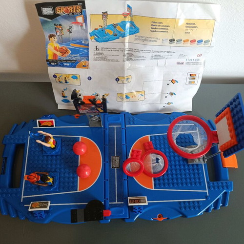 Mega Bloks Sports 2 Go Basketball Set like new, 75 pcs, with extra hoops