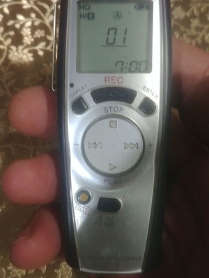 Olympus digital voice recorder like new, journalistic use