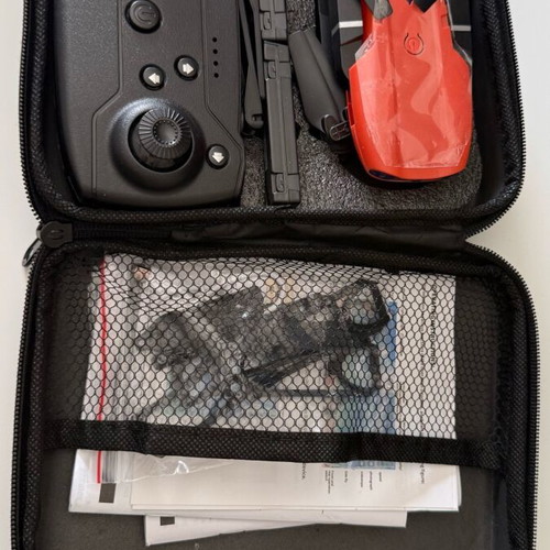 Facegle E99 drone like new with camera, 2 batteries, case