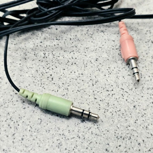 Wired headset with boom microphone 3.5mm jack