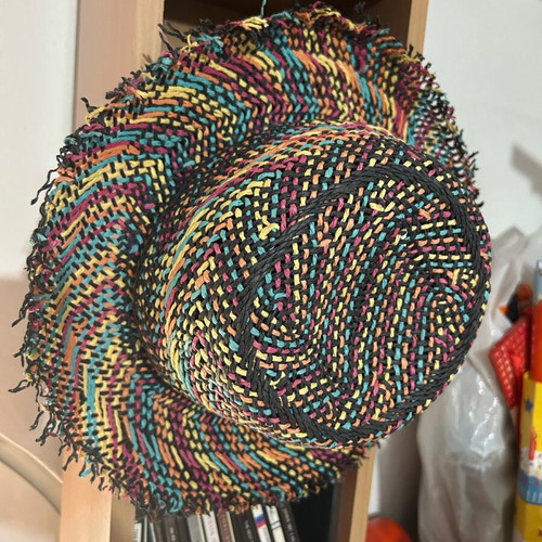 Echo straw hat good quality multicolor new