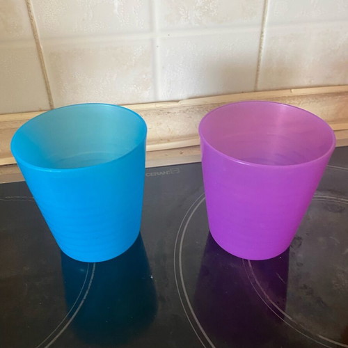 Disney plastic cups like new, set of 4