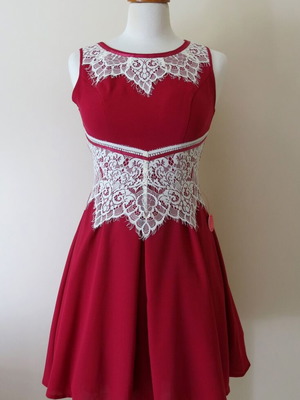 Chi Chi London dress size UK 8 new