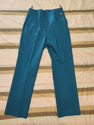 Toi&Moi suit pants green cypress like new, size large