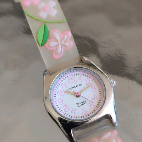 Jacques Farel children's watch used with embossed strap and metal case