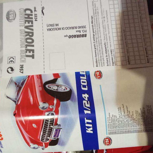 Chevrolet Corvette Daytona Beach 1957 by Burago 1:24 like new