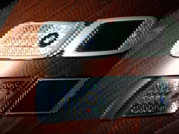 КУПИ СЕГА 3 МОБИЛНИ SONY ERICCSON & MOTOROLA, напълно функционални