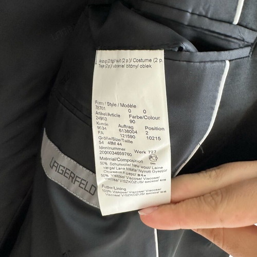 Lagerfeld black shiny suit new, size XL