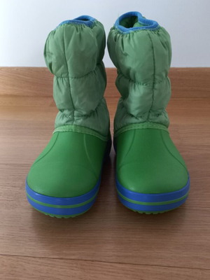 Crocs kids waterproof boots like new, blue and green