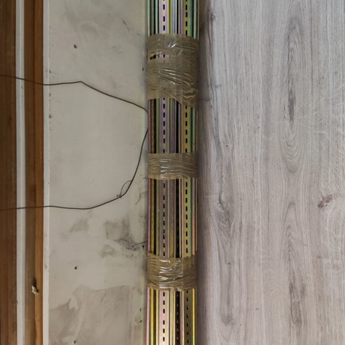 Din rails galvanized perforated, like new, pack of about 70