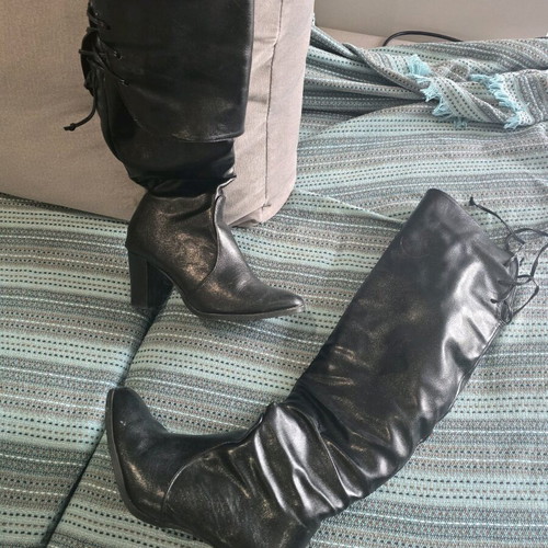 Leather boots like new, size 38, black